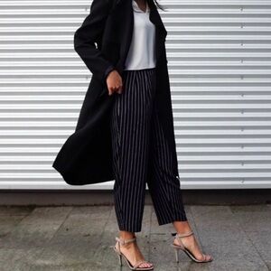 Aritzia Modesto navy pinstripe pant size 4
